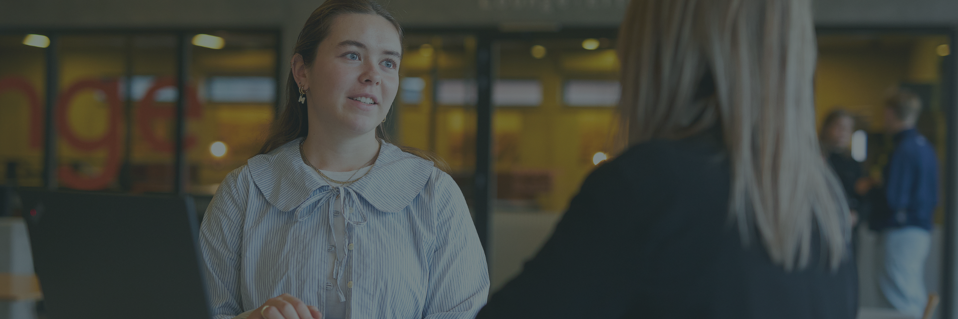 Pige til studievejledning